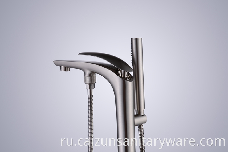 Freestanding Bathtub Faucet In Brushed Nickel